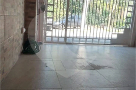 Casa à venda com 2 quartos no condomínio Bosque São João, Guarulhos - SP