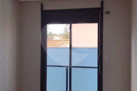 Sobrado à venda com 3 quartos, sendo 1 suíte, em Villa Di Cesar, Mogi das Cruzes, SP