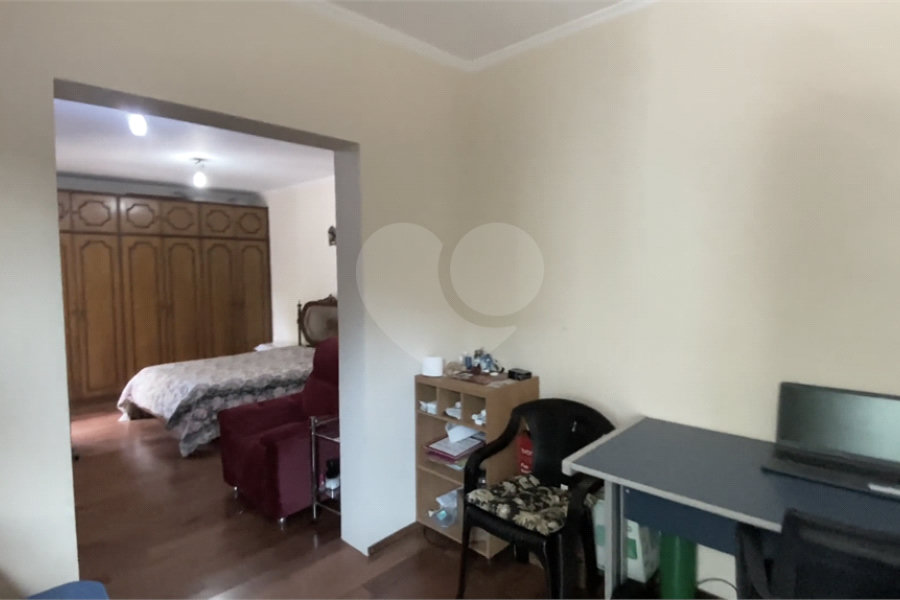 Casa à venda com 4 quartos, sendo 2 suítes, em Jardim Guanca, São Paulo, SP