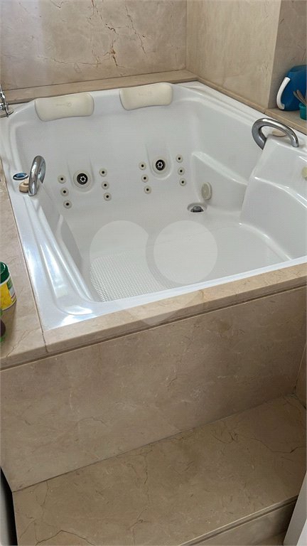 Apartamento à venda com 3 suítes em Jardim Morumbi, São Paulo, SP
