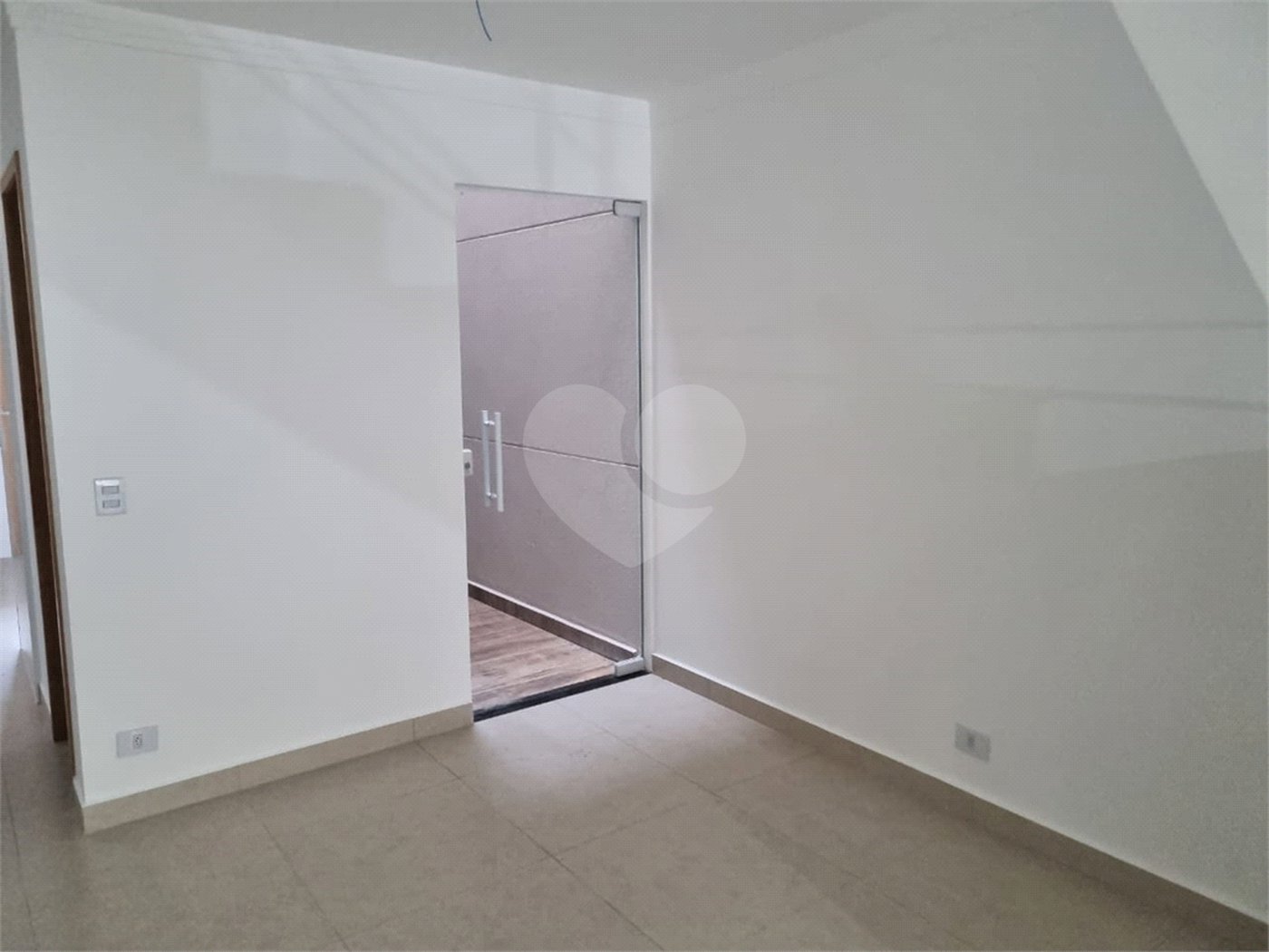 Sobrado à venda com 3 quartos, sendo 1 suíte, em Vila Mazzei, São Paulo, SP