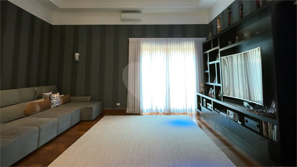 Casa à venda com 4 suítes no condomínio Halvétia Country Residencial, Indaiatuba - SP