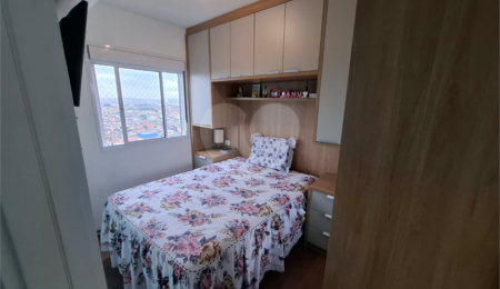Apartamento à venda com 2 quartos em Vila Carmosina, São Paulo, SP