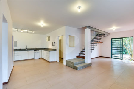 Casa para alugar com 5 quartos, sendo 3 suítes,  em Chácara Monte Alegre, São Paulo, SP