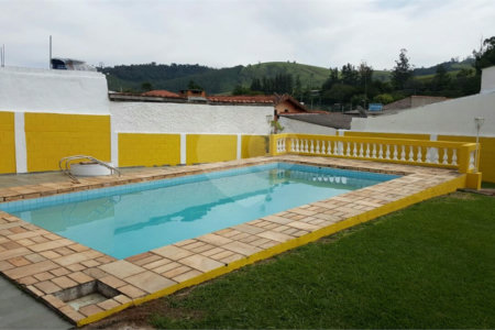Casa à venda com 4 quartos no Centro, Piracaia, SP