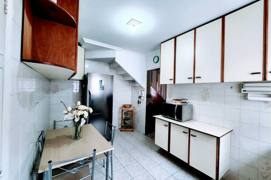 Sobrado à venda com 3 quartos, sendo 1 suíte, em Horto, São Paulo, SP