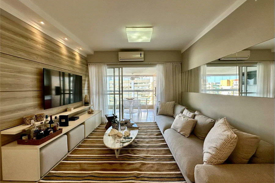 Apartamento à venda com 3 quartos, sendo 1 suíte, em Riviera de São Lourenço, Bertioga, SP