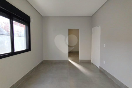 Casa à venda com 3 suítes no condomínio Vita Verdi, Valinhos - SP