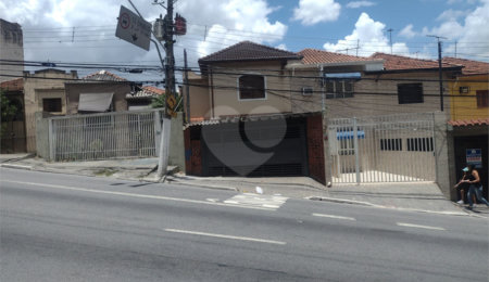 Sobrado à venda com 5 quartos, sendo 1 suíte,  em Tucuruvi, São Paulo, SP