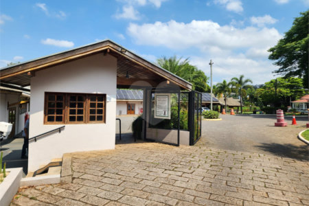 Casa à venda com 3 quartos, sendo 1 suíte,  no condomínio Vinhas da Vista Alegre - Lado Sede, Vinhedo - SP