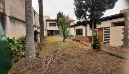 Casa Térrea à venda com 3 quartos, sendo 1 suíte,  em Jardim Prudência, São Paulo, SP