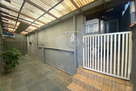 Casa à venda com 2 quartos, sendo 1 suíte, em Jardim Alvinópolis, Atibaia, SP