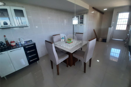Casa à venda com 4 suítes em Santa Cruz, Rio de Janeiro, RJ