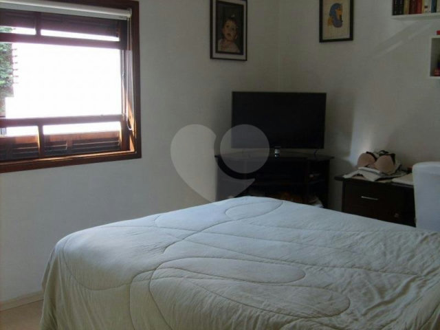 Sobrado à venda com 3 quartos, sendo 1 suíte,  em Santana, São Paulo, SP
