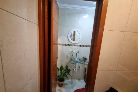 Casa Térrea à venda com 2 suítes em Santa Terezinha, São Bernardo do Campo, SP