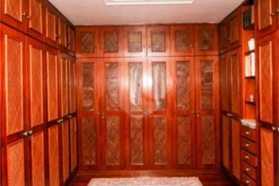 Casa Térrea à venda ou para alugar com 4 suítes em Jardim Floresta, São Paulo, SP