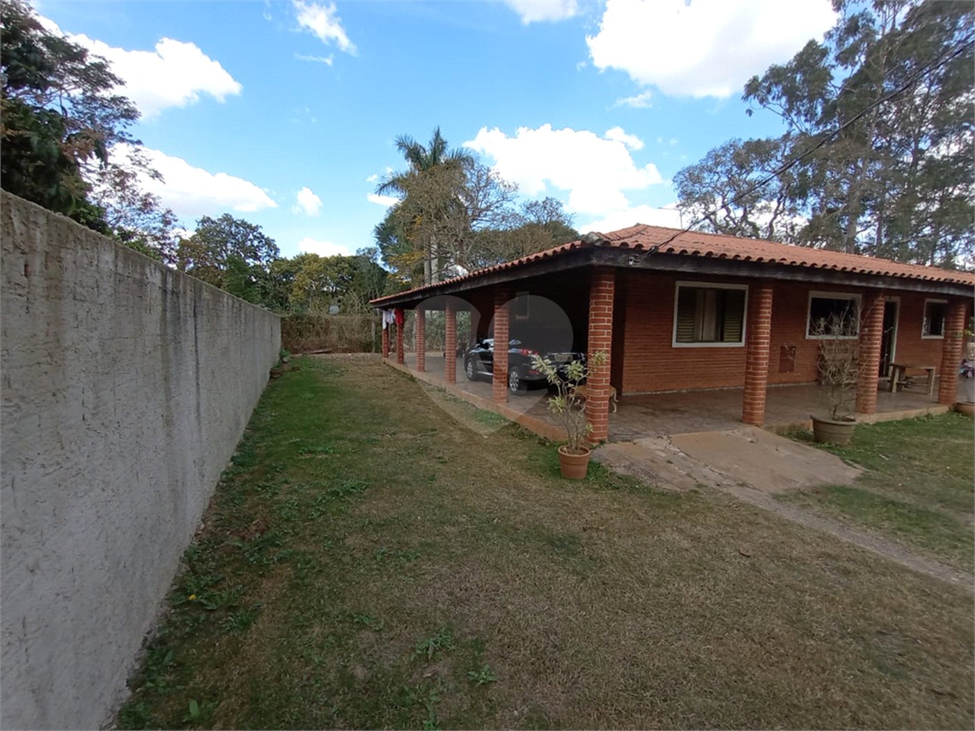 Casa à venda com 3 quartos, sendo 1 suíte,  em Estância Conceição, Itapetininga, SP