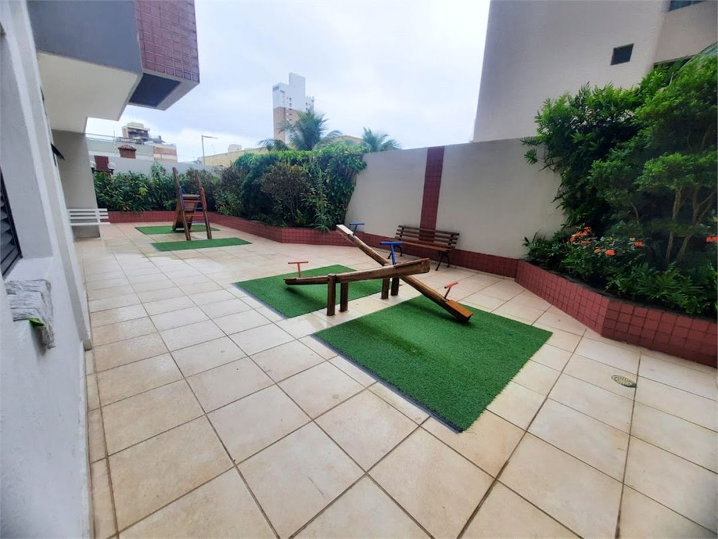 Apartamento com 2 dormitórios à venda, 139 m² por R$ 580.000,00 - Jardim São Miguel - Guarujá/SP