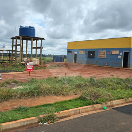 Terreno à venda em Parque Residencial São Lucas, Araraquara, SP