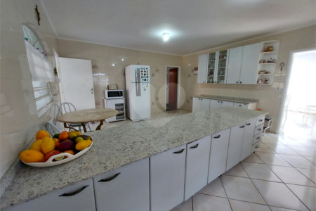 Casa à venda com 4 quartos, sendo 3 suítes, no condomínio São Joaquim, Vinhedo - SP