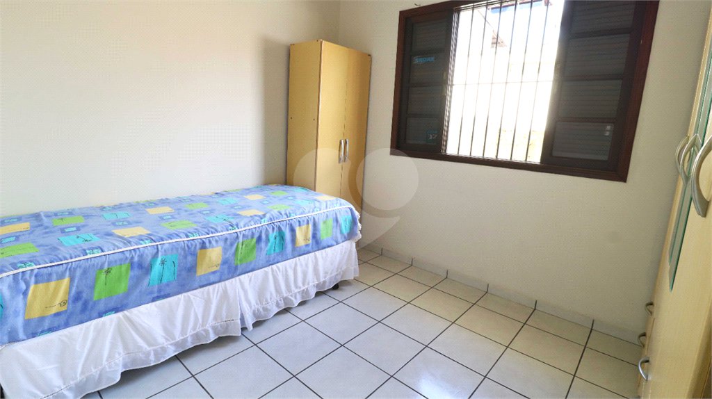 Sobrado à venda com 3 quartos, sendo 1 suíte, em Tremembé, São Paulo, SP