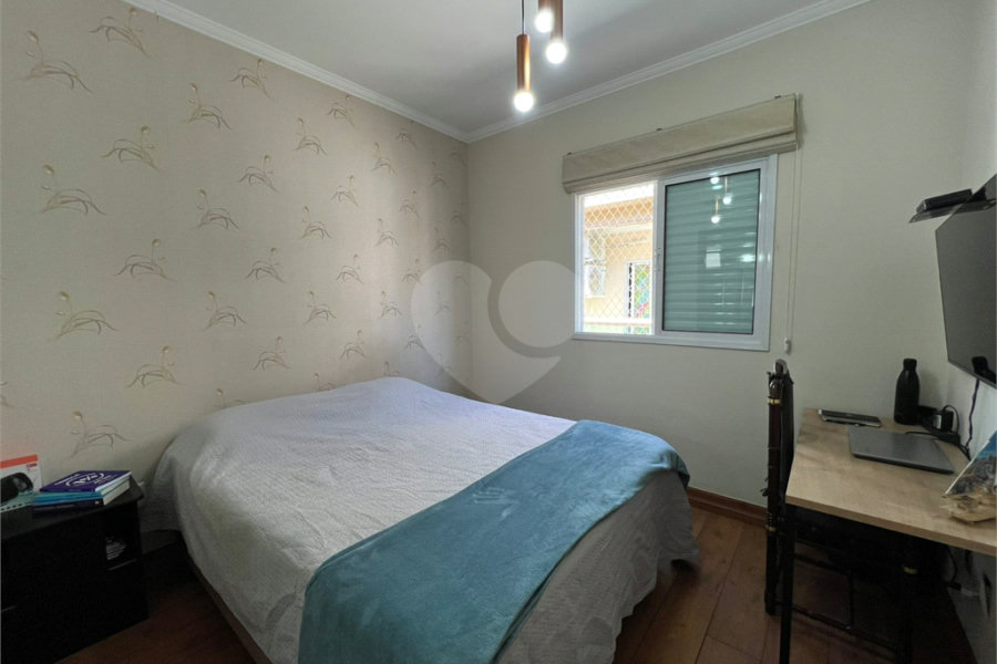 Casa à venda com 3 quartos, sendo 2 suítes,  no condomínio Mirante do Vale, São Paulo - SP