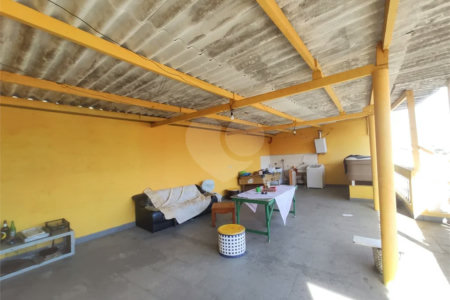 Sobrado à venda com 4 quartos em Parque Vitória, São Paulo, SP