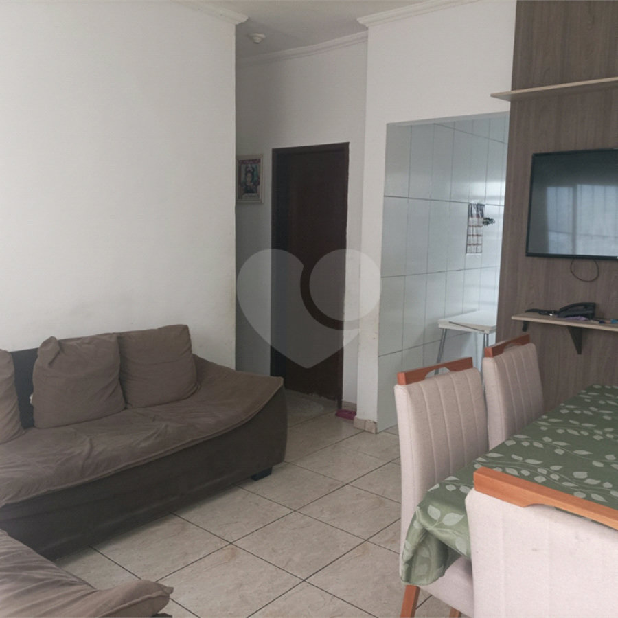 Condomínio à venda com 2 quartos em Vila São Paulo, Mogi das Cruzes, SP