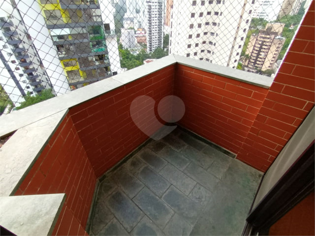 Apartamento à venda com 3 quartos, sendo 1 suíte,  em Jardim Sul, São Paulo, SP