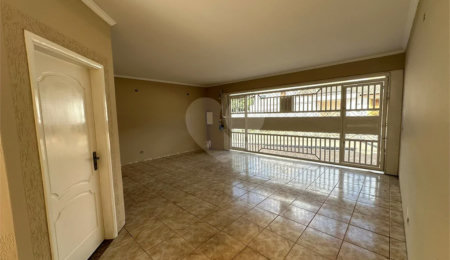 Casa à venda com 4 quartos, sendo 1 suíte,  em Jardim Caxambu, Piracicaba, SP