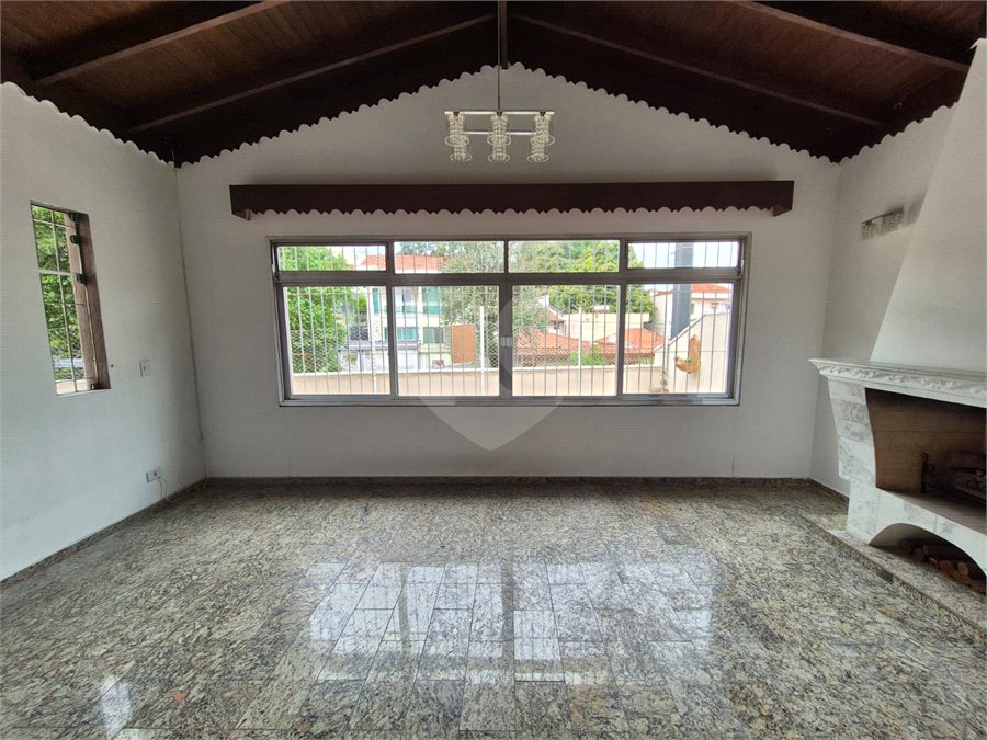 Casa à venda ou para alugar com 3 quartos, sendo 1 suíte, em Parque São Domingos, São Paulo, SP
