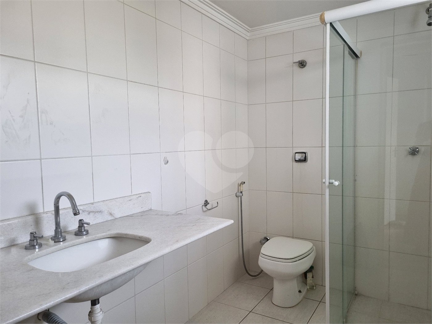 Sobrado à venda com 3 quartos, sendo 1 suíte, em Brooklin, São Paulo, SP