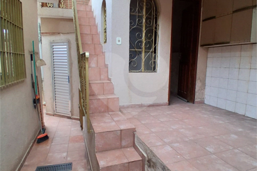 Sobrado à venda com 3 quartos, sendo 1 suíte, em Vila Dom Pedro Ii, São Paulo, SP