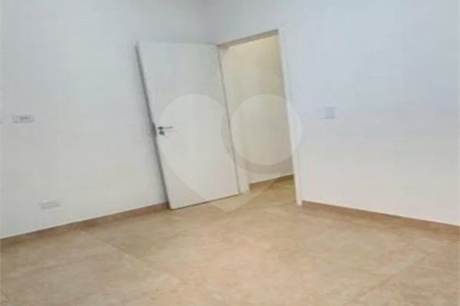 Casa à venda com 2 suítes, no condomínio Residencial Oliveira, São Paulo - SP