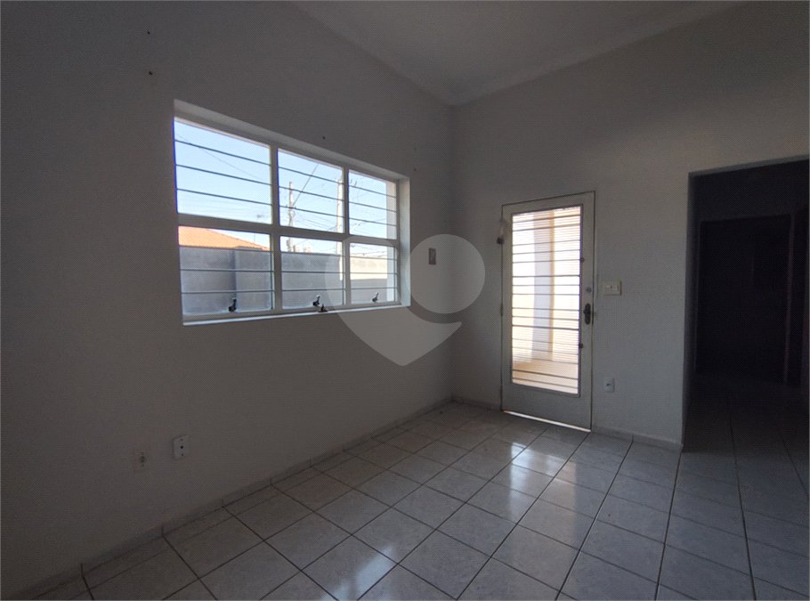 Casa à venda com 3 quartos, sendo 1 suíte, em Vila Assis, Sorocaba, SP