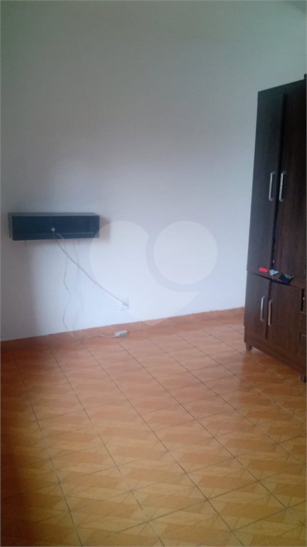 Casa à venda com 3 quartos, sendo 1 suíte,  em Jardim Jussara, Mogi das Cruzes, SP