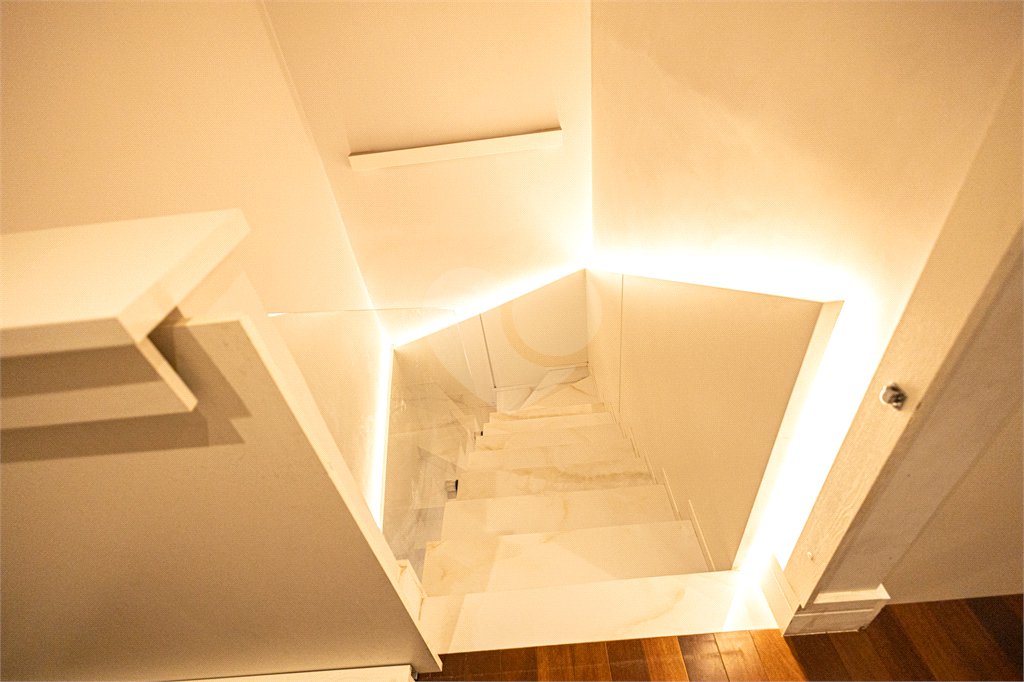 Apartamento à venda com 5 quartos, sendo 4 suítes,  em Parque Reboucas, São Paulo, SP