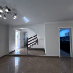 Casa à venda com 3 quartos, sendo 1 suíte,  no condomínio Villagio da Granja, Cotia - SP