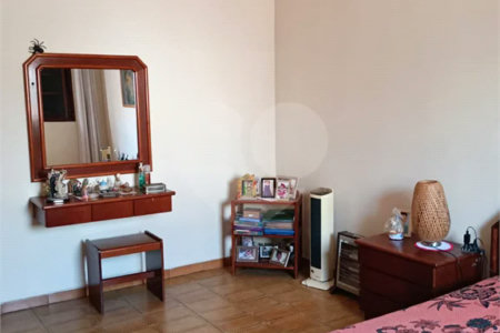 Sobrado à venda com 3 quartos em Santana, São Paulo, SP