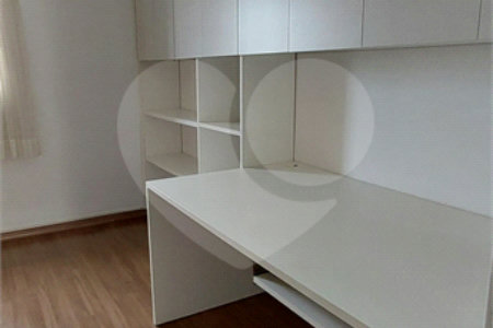 Casa à venda com 3 quartos, sendo 1 suíte,  no condomínio Jardim Europa, Mogi das Cruzes - SP