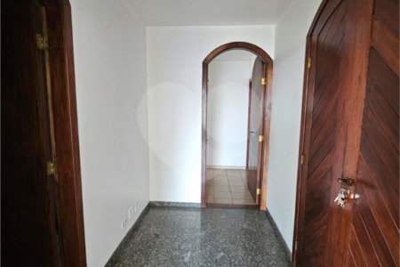 Apartamento à venda com 4 quartos, sendo 2 suítes,  em Jardim Parque Morumbi, São Paulo, SP
