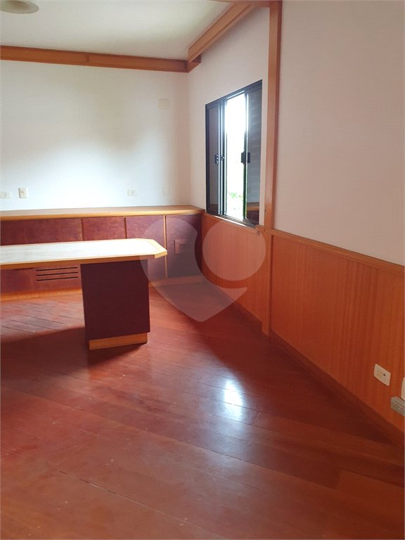 Casa à venda com 2 quartos, sendo 1 suíte,  no condomínio Flamboyant, São Paulo - SP