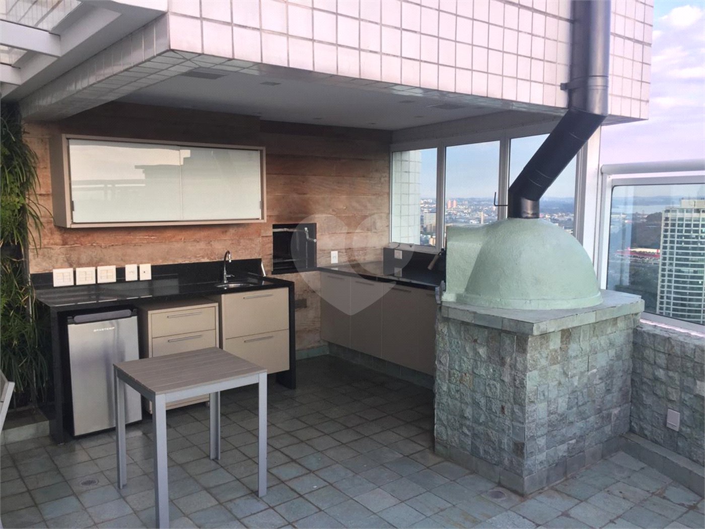 Apartamento à venda ou para alugar com 4 suítes em Jardim Morumbi, São Paulo, SP