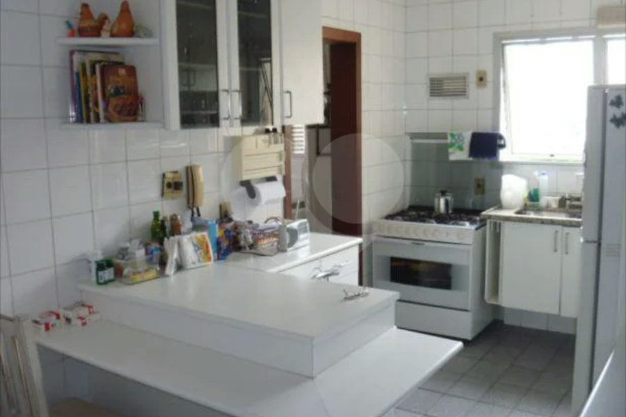 Apartamento à venda com 4 quartos, sendo 2 suítes, em Morumbi, São Paulo, SP