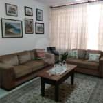 Sobrado à venda com 3 quartos em Vila Cordeiro, São Paulo, SP