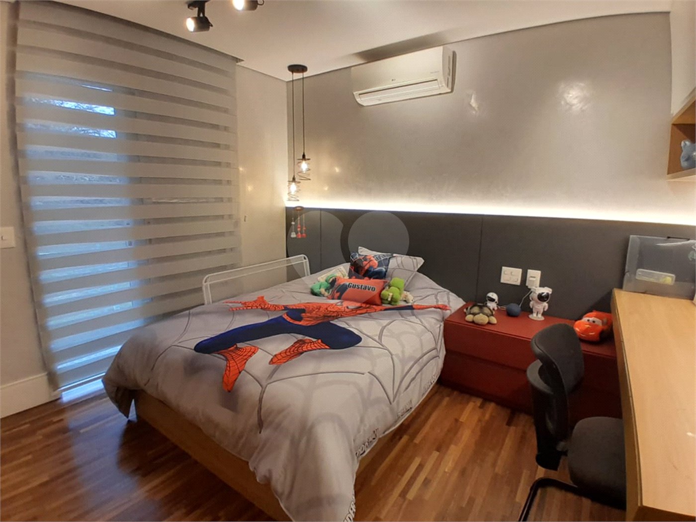 Casa à venda com 3 suítes no condomínio Suíça da Cantareira, Mairiporã - SP