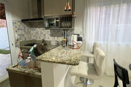 Casa à venda com 3 suítes no condomínio Residencial Rubi, Mogi das Cruzes - SP