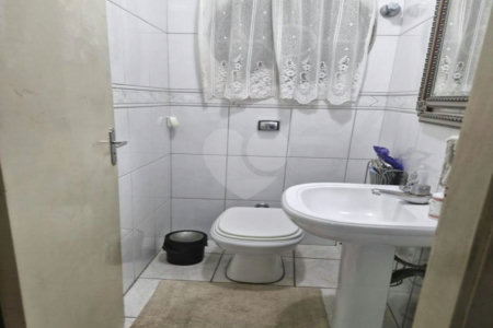 Casa à venda com 3 quartos, sendo 1 suíte, em Vila Paulista, São Paulo, SP