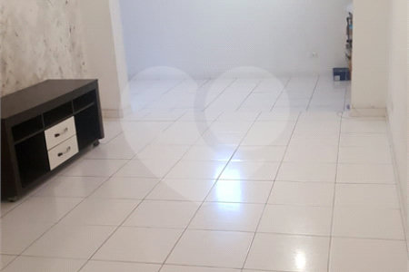 Sobrado à venda com 3 quartos, sendo 1 suíte,  em Jardim Olympia, São Paulo, SP