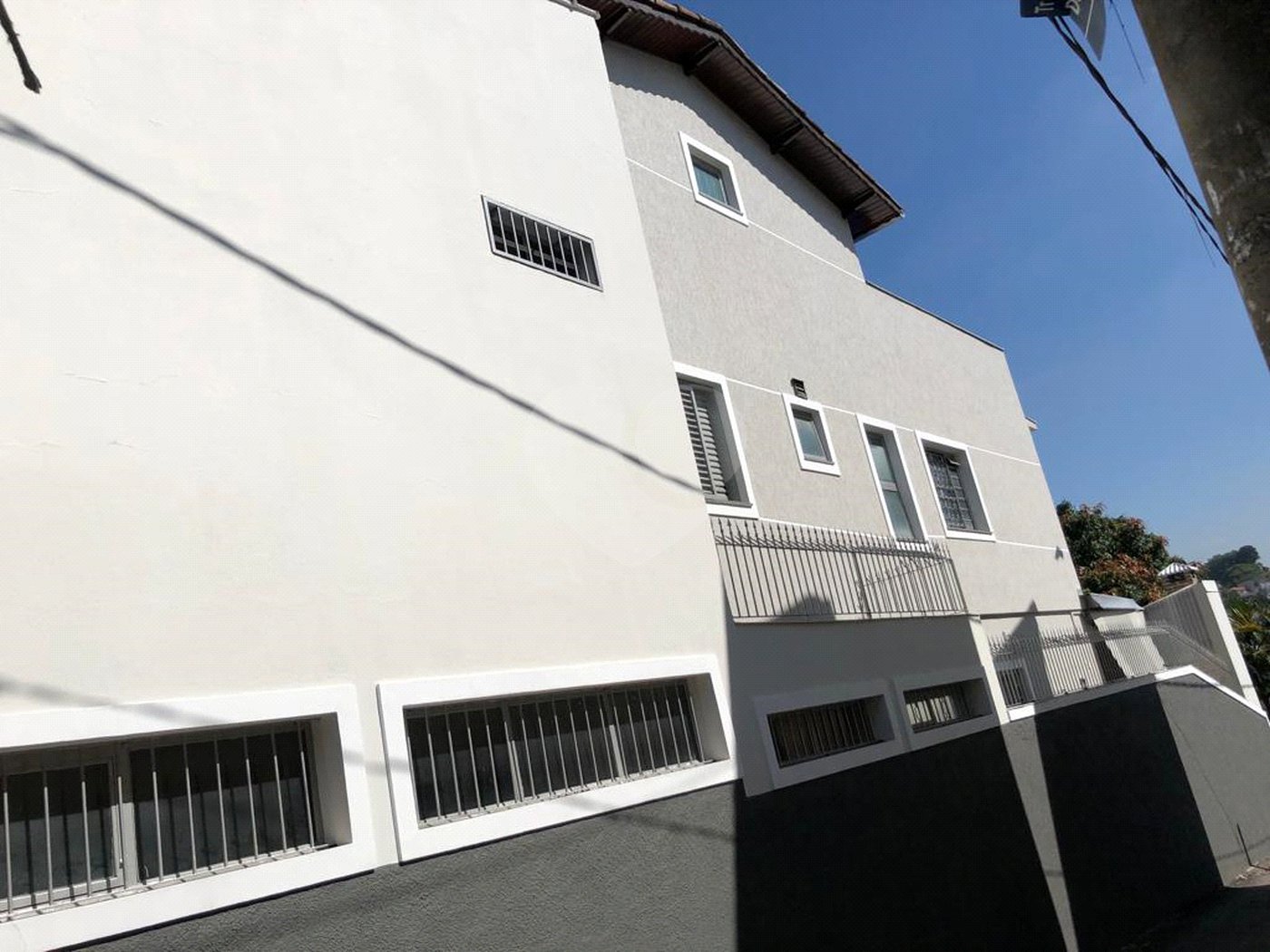 Casa à venda com 3 quartos, sendo 1 suíte,  em Vila Gustavo, São Paulo, SP